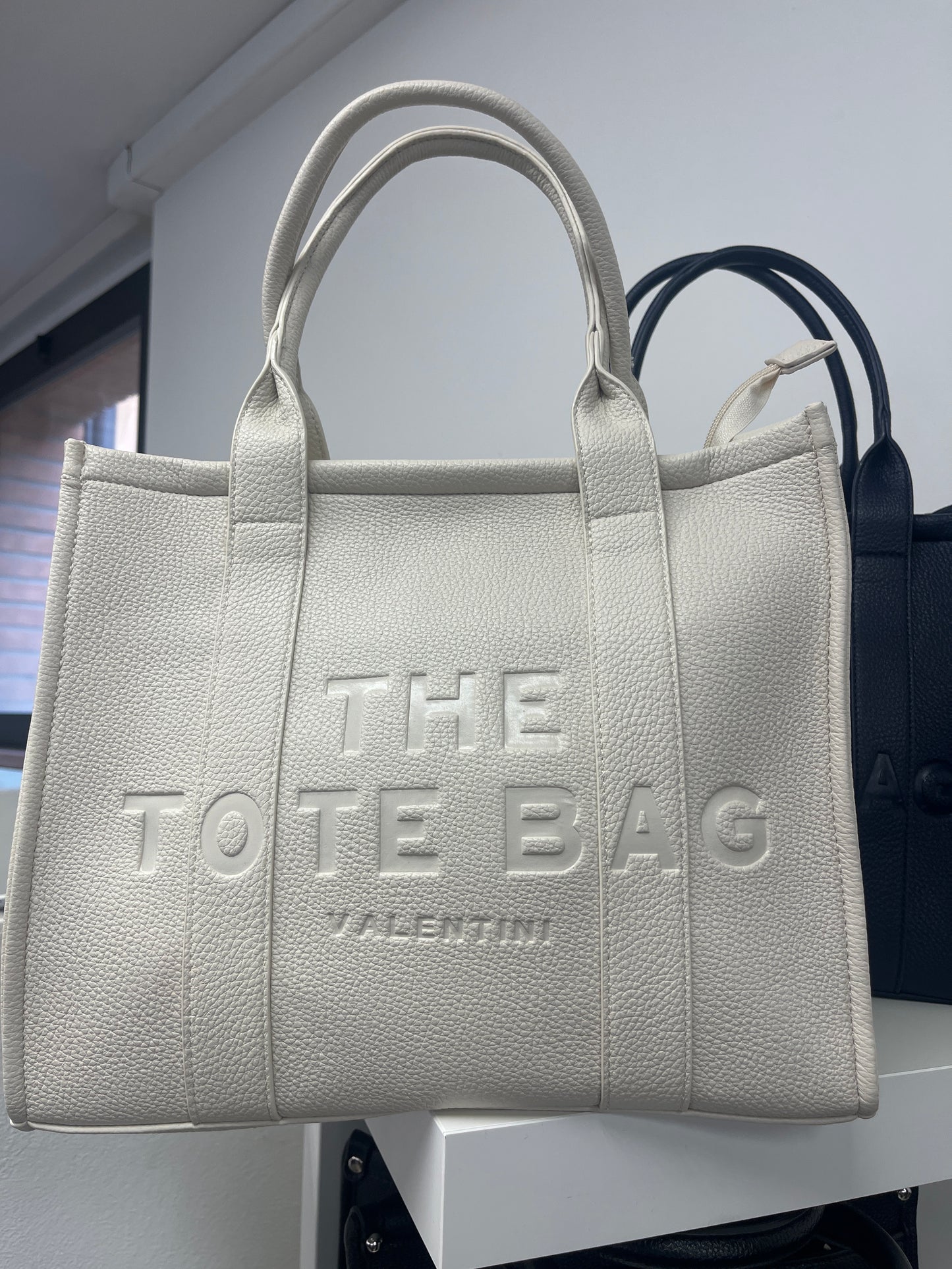 TOTE GRANDE