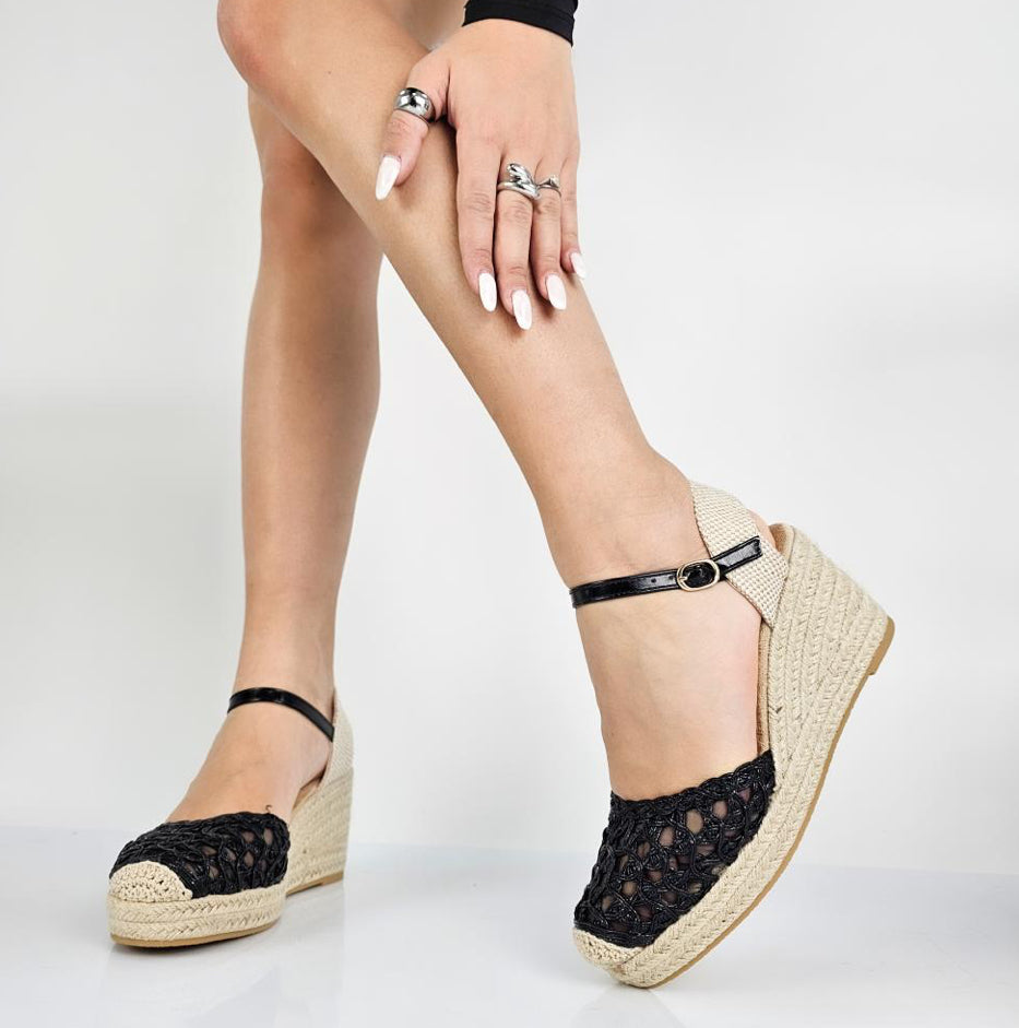 ESPADRILLA BLACK TRAFORATA