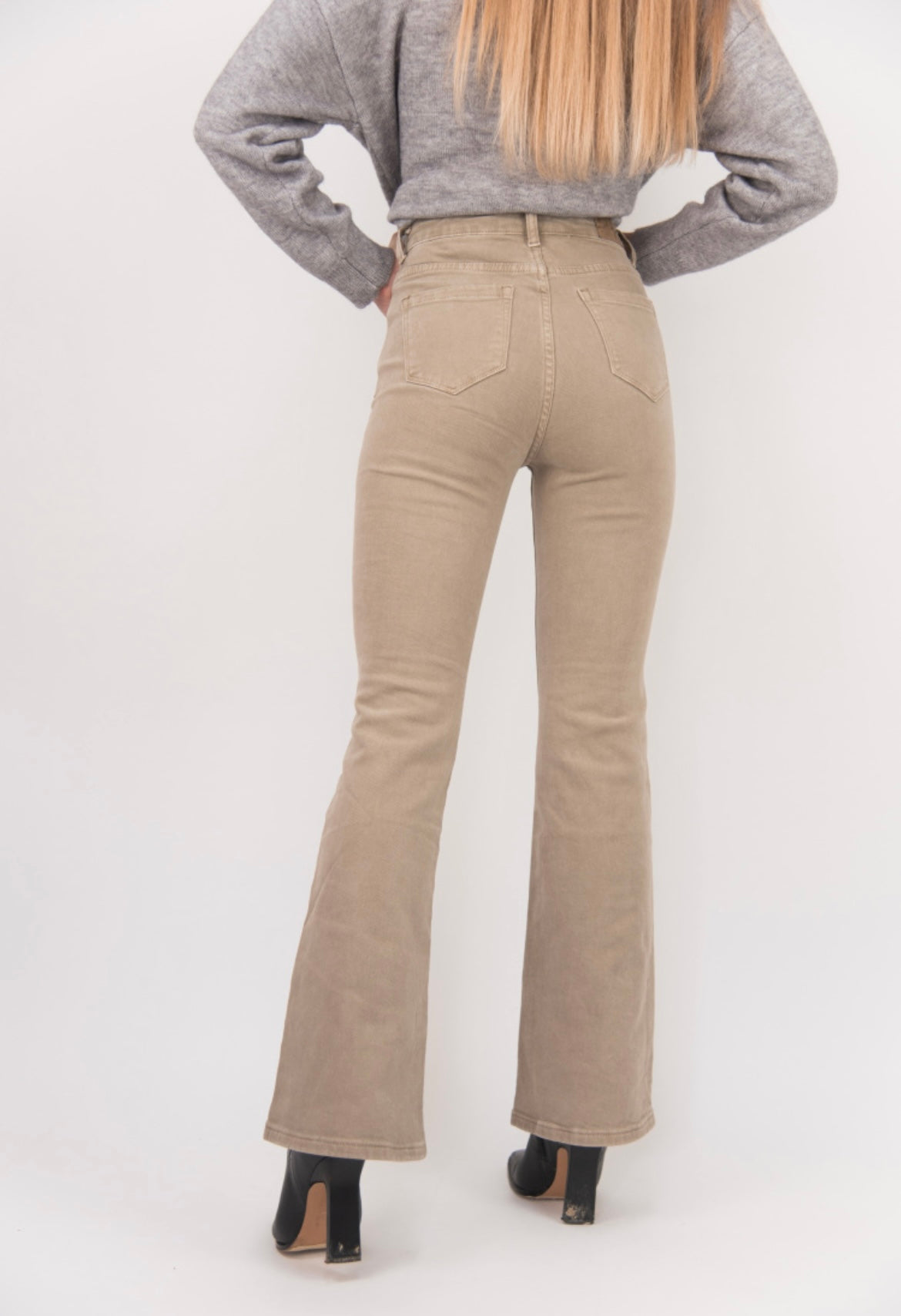 JEANS SABBIA A ZAMPA