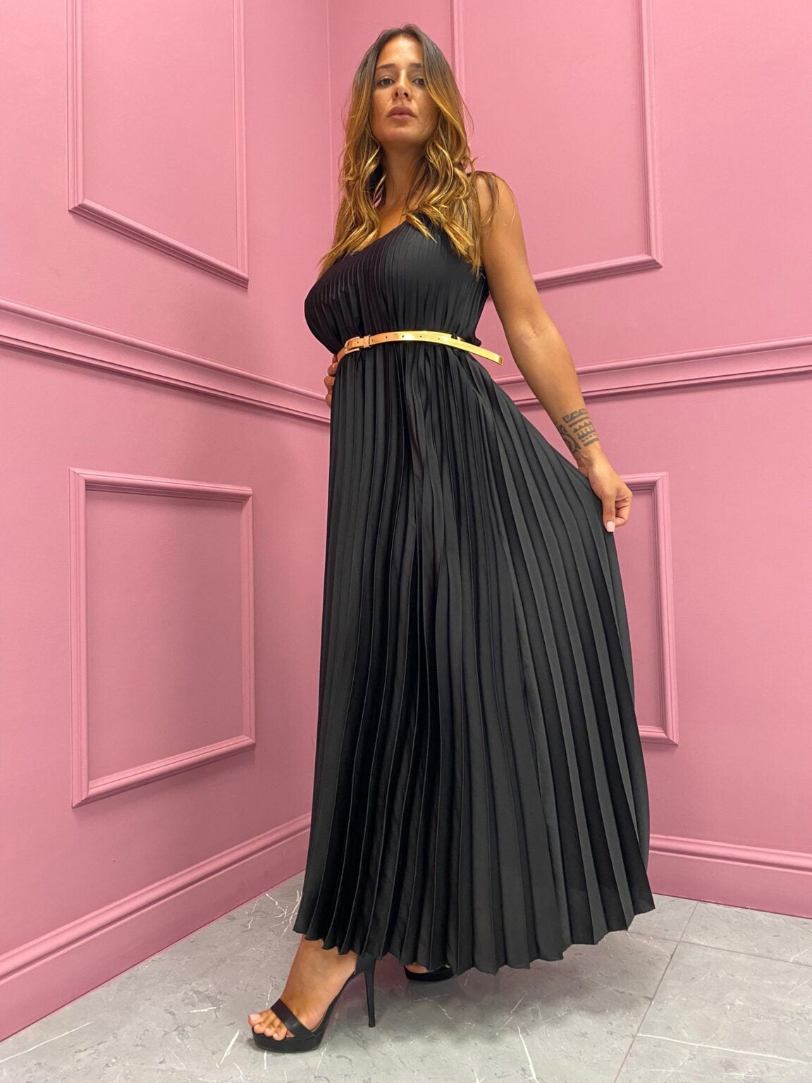 ABITO RASO PLISSETTATO