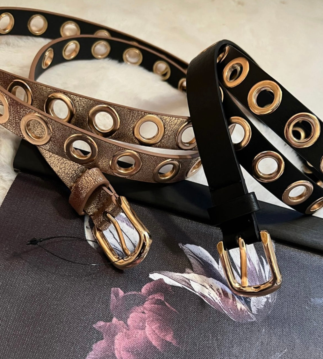 CINTURA CON OCCHIELLI MINI