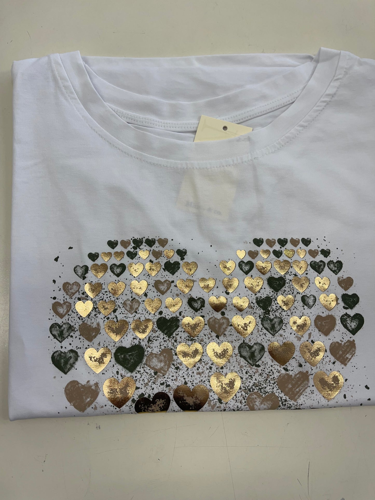 T-SHIRT LARGA MILLE CUORI