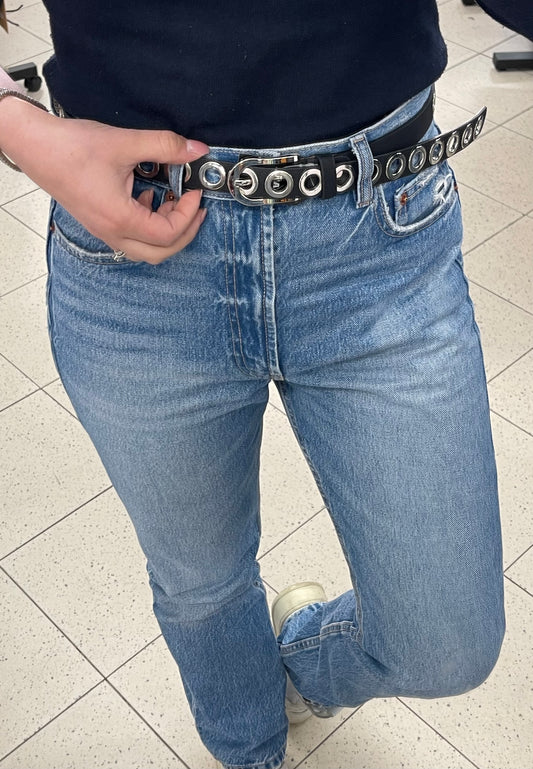 CINTURA CON OCCHIELLI E FIBBIA SEMPLICE