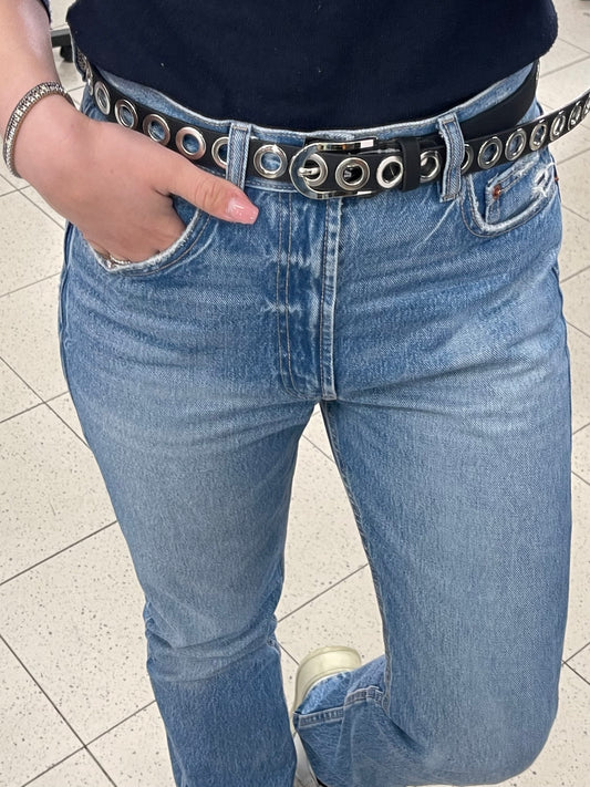 CINTURA CON OCCHIELLI E FIBBIA SEMPLICE