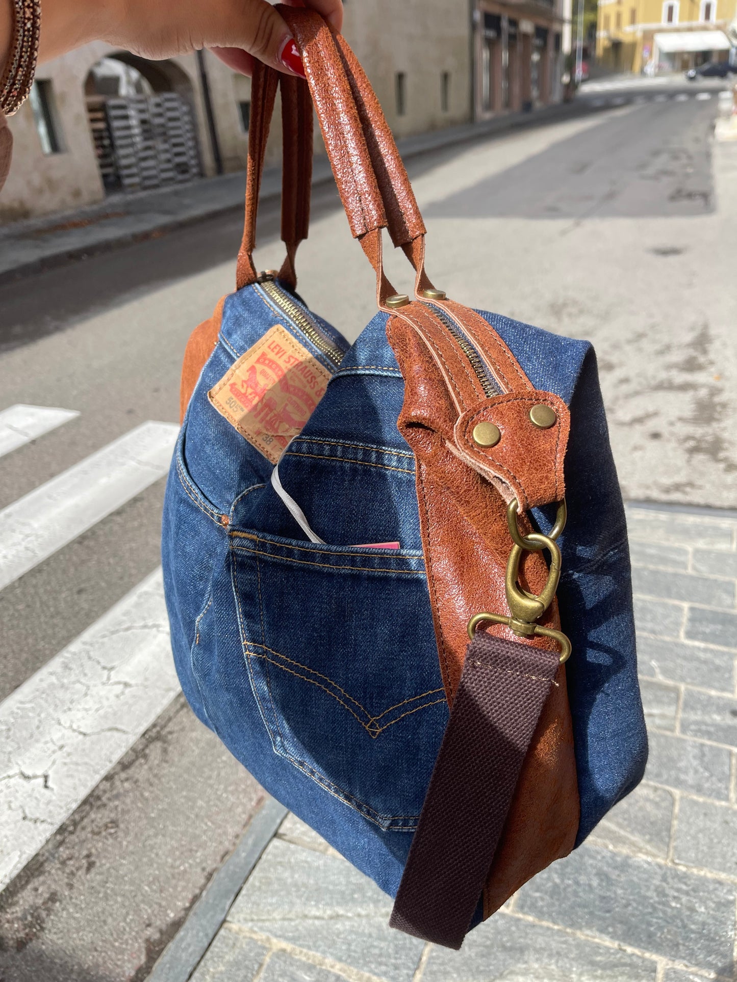 BORSA LEVIS