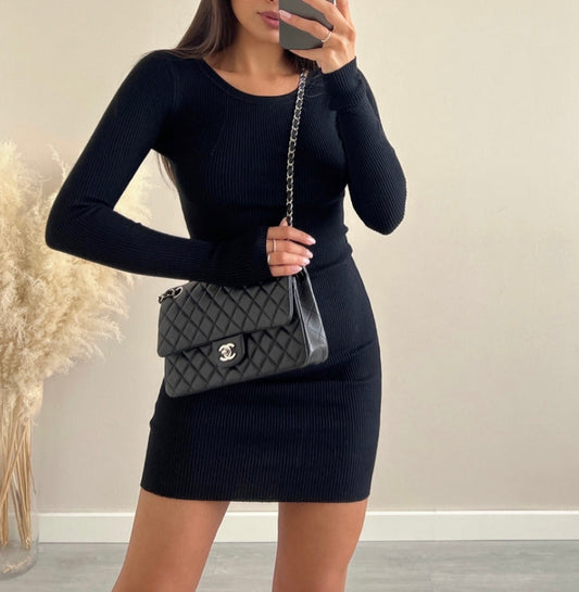 ABITINO IN MAGLIA CON COSTINE